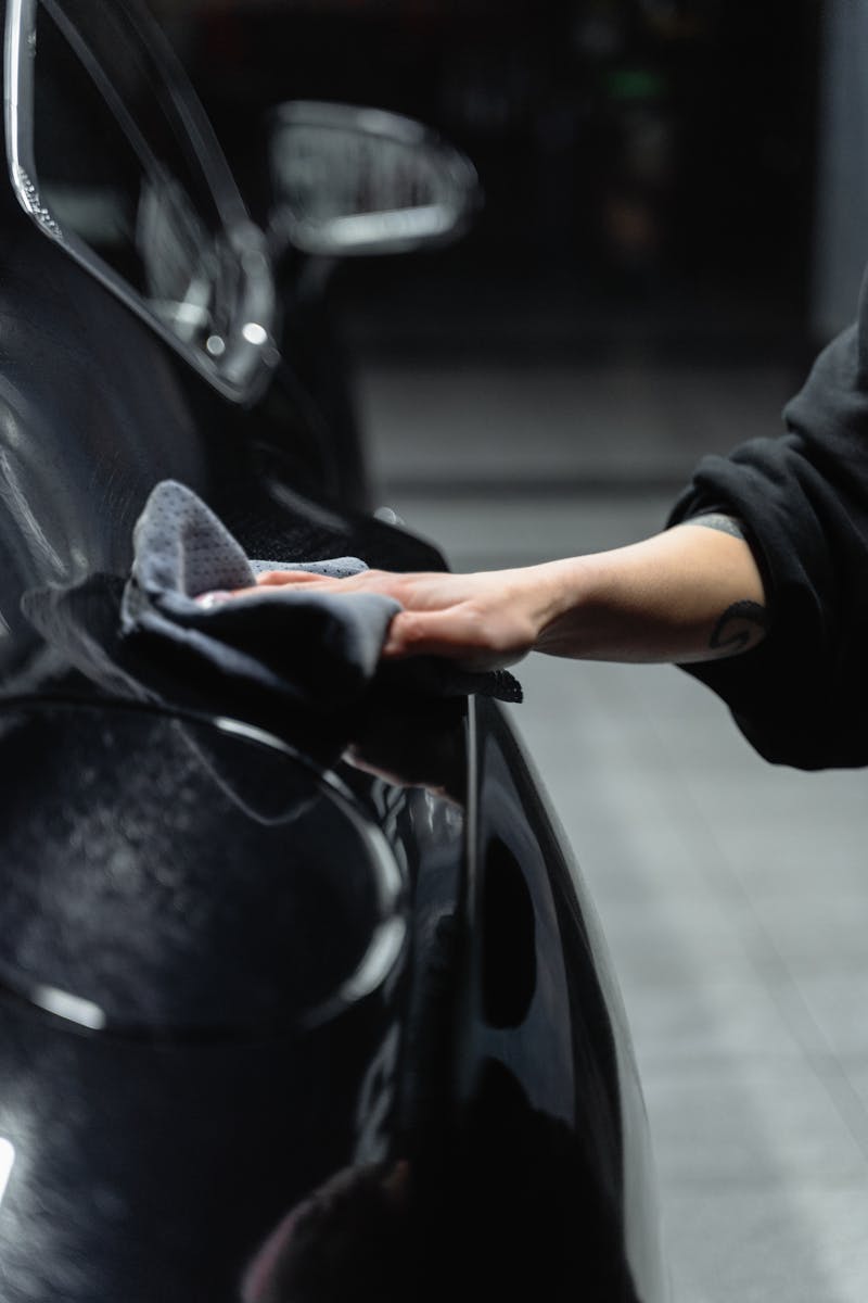 detailing cars